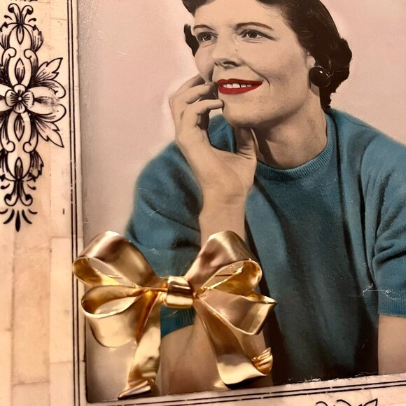 Lee Bernard Jewelry - Vintage Lee Bernard  Ribbon Bow Statement Brooch